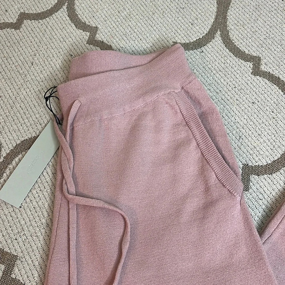 One Grey Day Sydney mauve high waisted knit front pockets joggers - Picture 13 of 14